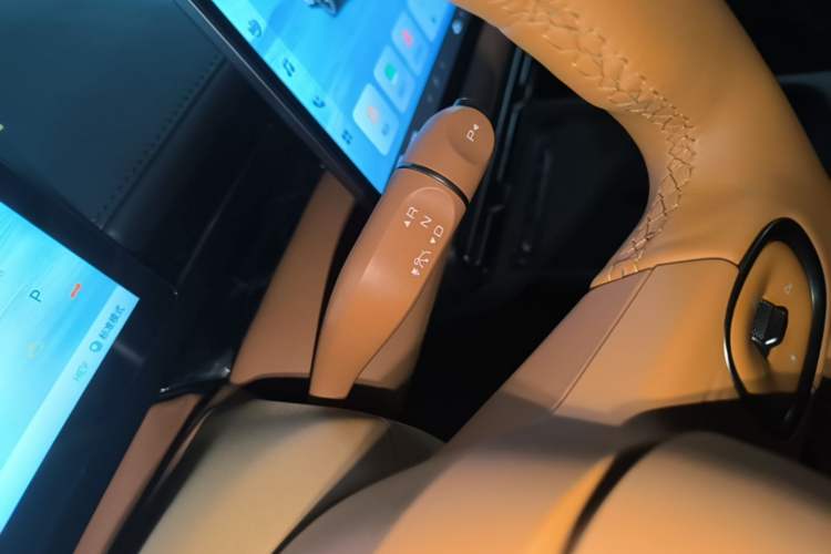 Used Wuling Xingguang 2025 150 km Smart Pilot Version Gear Lever