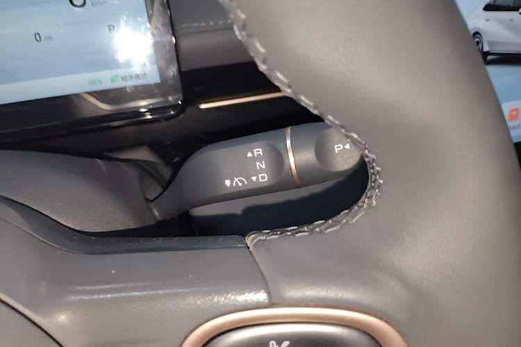 Used Wuling Xingguang 2025 70km Smart Standard Version Gear Lever
