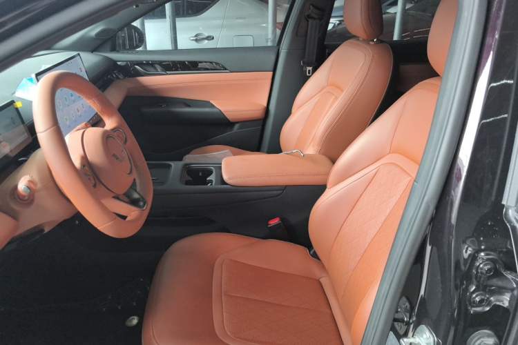 Used Wuling Xingguang 2025 150 km Smart Pilot Version Left Front Seat