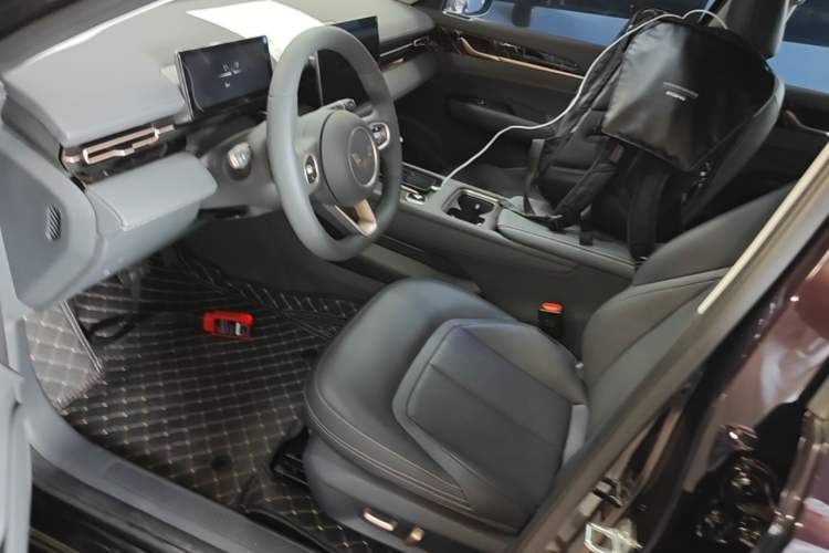 Used Wuling Xingguang 2025 70km Smart Standard Version Left Front Seat