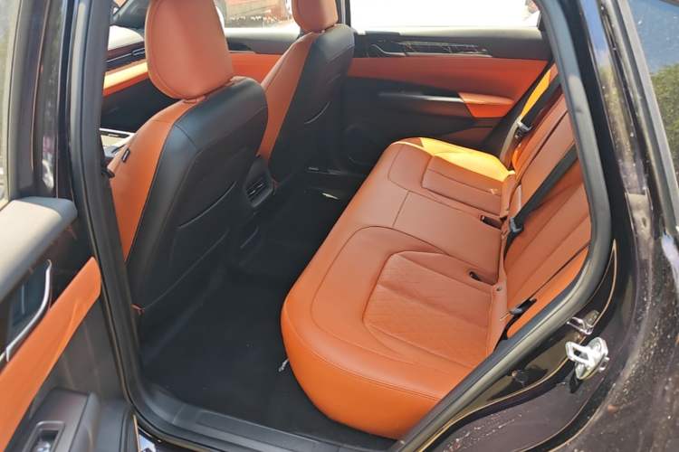 Used Wuling Xingguang 2025 150 km Smart Advanced Version Left Rear Seat