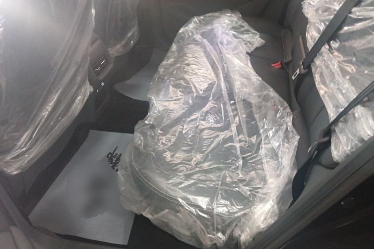 Used Wuling Xingguang 2025 70km Smart Standard Version Left Rear Seat