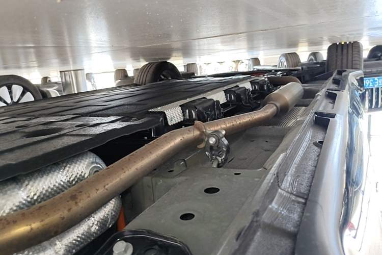 Used Wuling Xingguang 2025 70km Smart Standard Version Left Side Sill