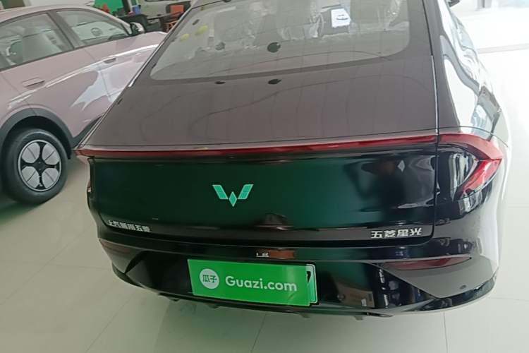Used Wuling Xingguang 2025 70km Smart Standard Version Rear