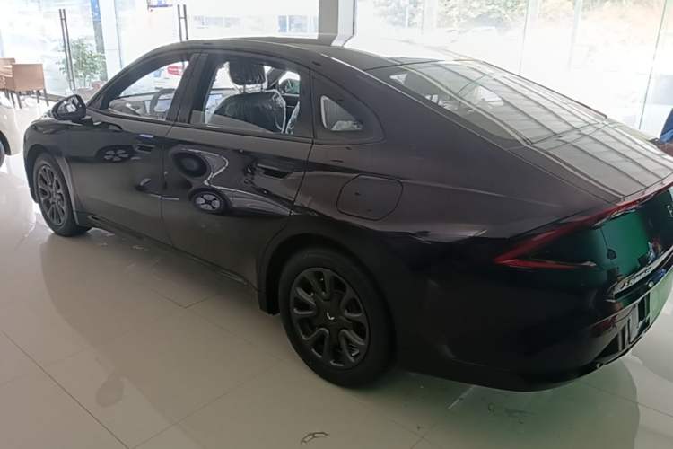 Used Wuling Xingguang 2025 70km Smart Standard Version Rear Left 45 Deg