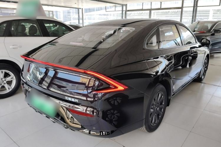 Used Wuling Xingguang 2025 70km Smart Standard Version Rear Right 45 Deg