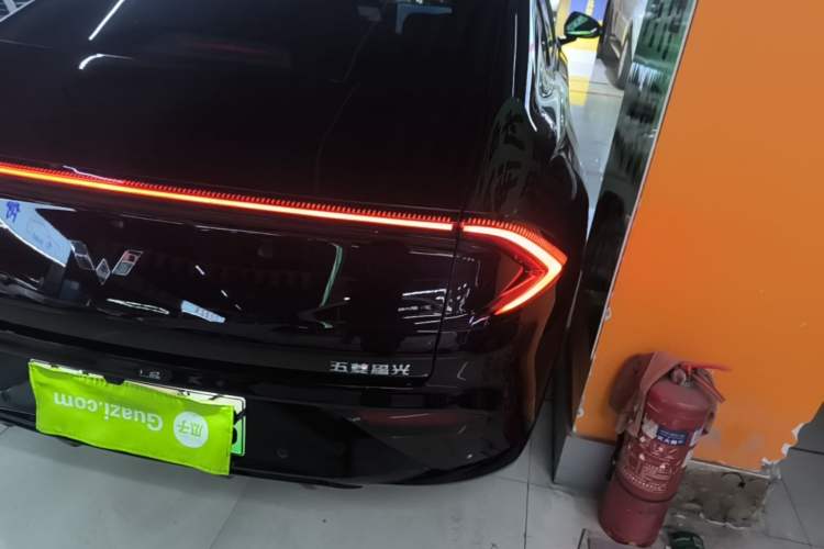 Used Wuling Xingguang 2025 150 km Smart Pilot Version Right Rear Taillight