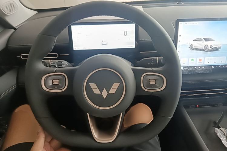 Used Wuling Xingguang 2025 70km Smart Standard Version Steering Wheel