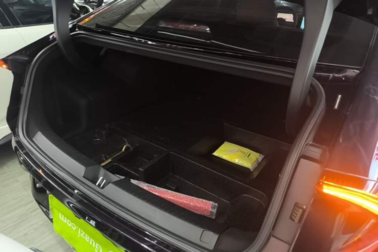 Used Wuling Xingguang 2025 150 km Smart Pilot Version Trunk