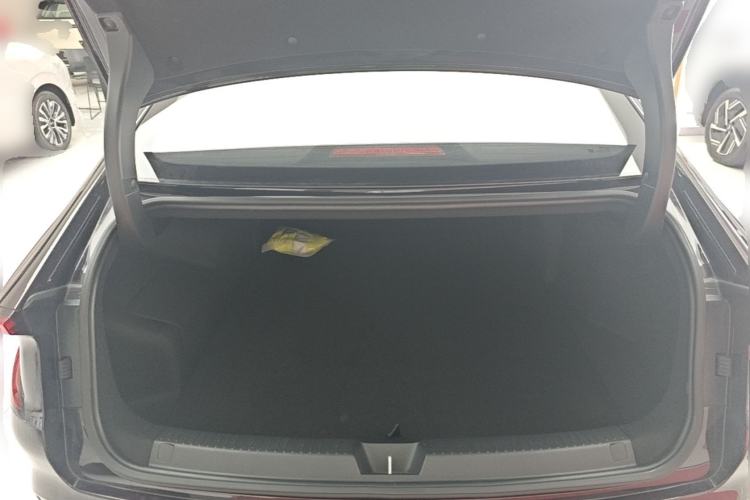Used Wuling Xingguang 2025 70km Smart Standard Version Trunk