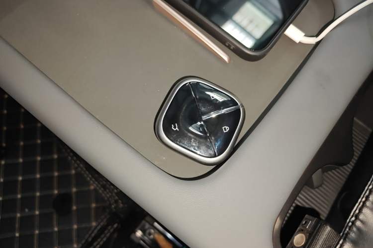 Used Wuling Xingguang 2025 70km Smart Standard Version Vehicle Key