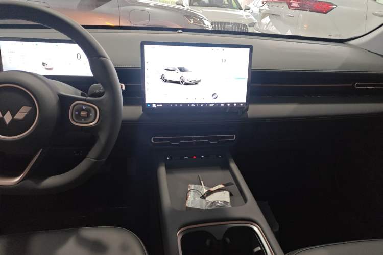 Used Wuling Xingguang 2025 70km Smart Standard Version Audio And AC Panel
