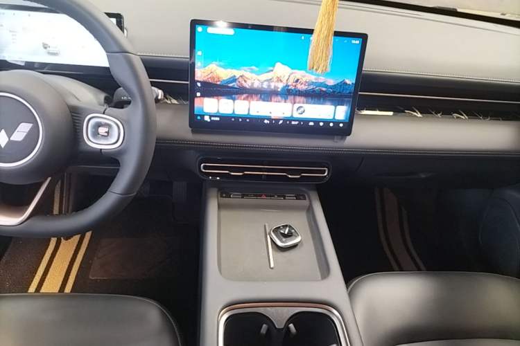 Used Wuling Xingguang 2025 70km Smart Standard Version Audio And AC Panel