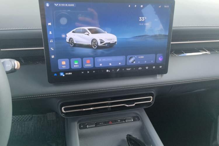 Used Wuling Xingguang 2025 70km Smart Standard Version Audio And AC Panel
