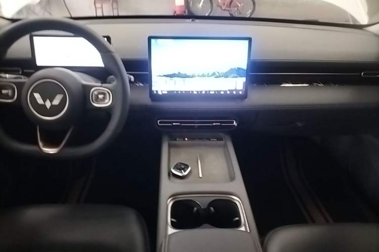 Used Wuling Xingguang 2025 70km Smart Standard Version Audio And AC Panel