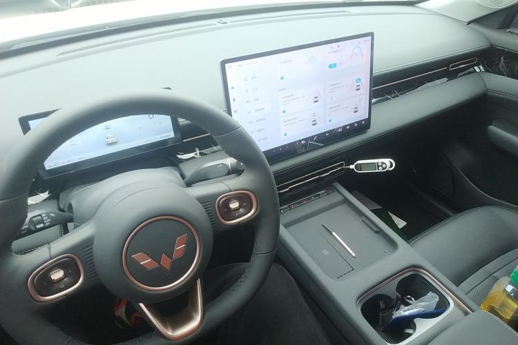 Used Wuling Xingguang 2025 150 km Smart Pilot Version Center Console