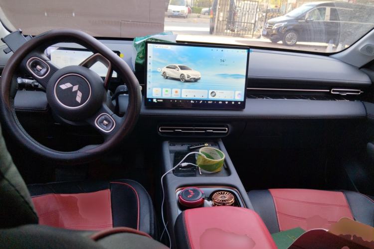 Used Wuling Xingguang 2025 150 km Smart Advanced Version Center Console