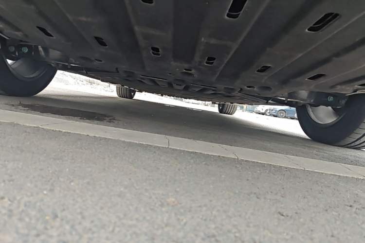 Used Wuling Xingguang 2025 610 km Smart Flagship Version Chassis Rear