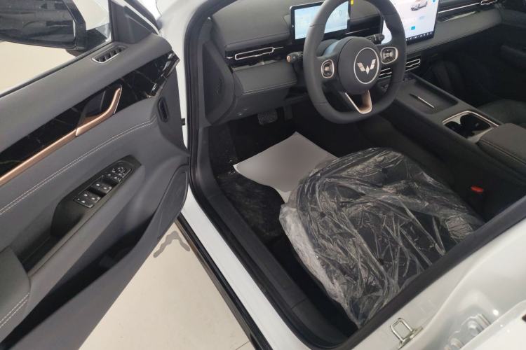 Used Wuling Xingguang 2025 70km Smart Standard Version Driver Seat