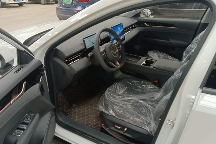 Used Wuling Xingguang 2025 70km Smart Standard Version Driver Seat