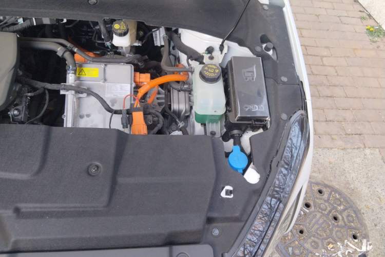 Used Wuling Xingguang 2025 150 km Smart Advanced Version Engine Bay Left