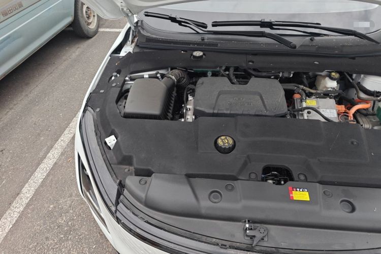 Used Wuling Xingguang 2025 70km Smart Standard Version Engine Bay Right
