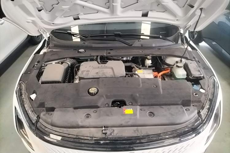 Used Wuling Xingguang 2025 70km Smart Standard Version Engine Bay