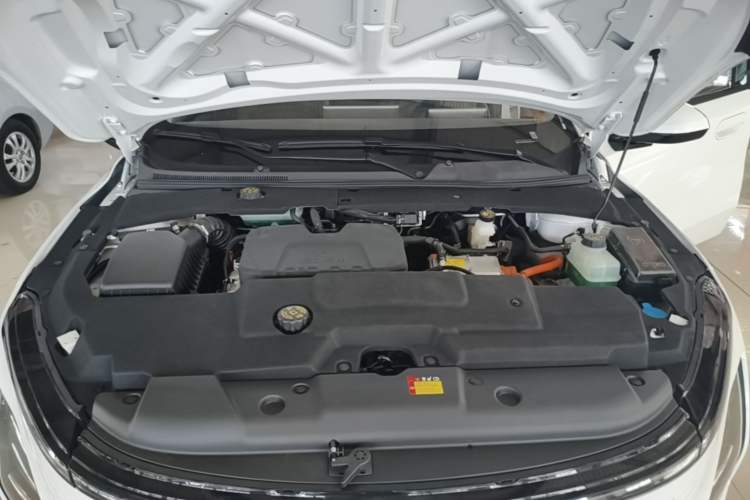 Used Wuling Xingguang 2025 70km Smart Standard Version Engine Bay