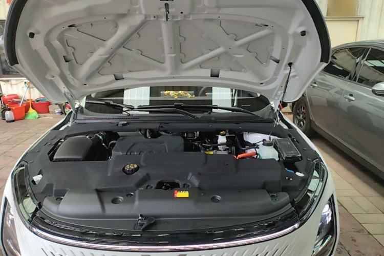 Used Wuling Xingguang 2025 70km Smart Standard Version Engine Bay