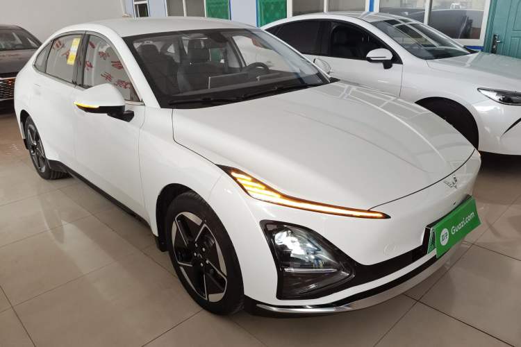 Used Wuling Xingguang 2025 510 km Advanced Smart Version Exterior 1