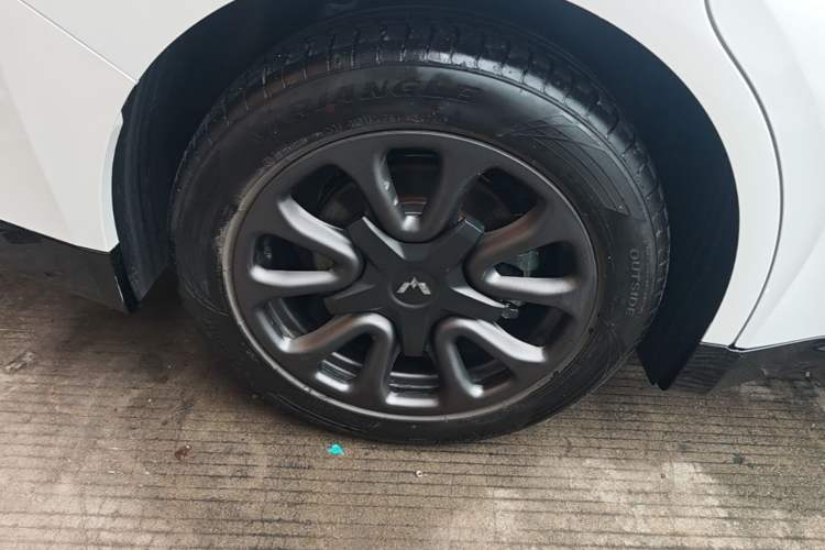 Used Wuling Xingguang 2025 70km Smart Standard Version Exterior 2