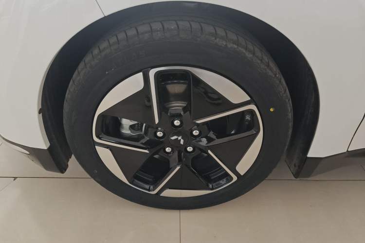 Used Wuling Xingguang 2025 510 km Advanced Smart Version Exterior 4