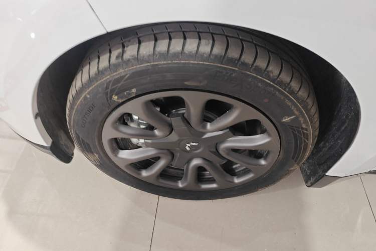 Used Wuling Xingguang 2025 70km Smart Standard Version Exterior 4