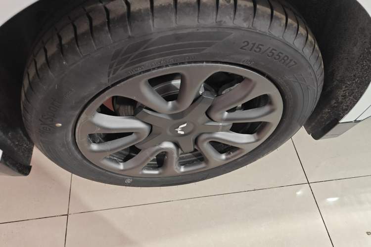 Used Wuling Xingguang 2025 70km Smart Standard Version Exterior 5