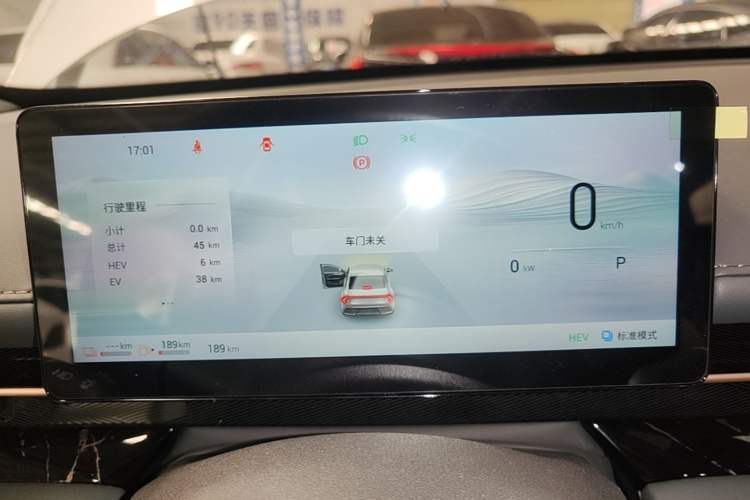Used Wuling Xingguang 2025 70km Smart Standard Version Instrument Cluster