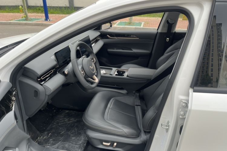 Used Wuling Xingguang 2025 70km Smart Standard Version Interior 2