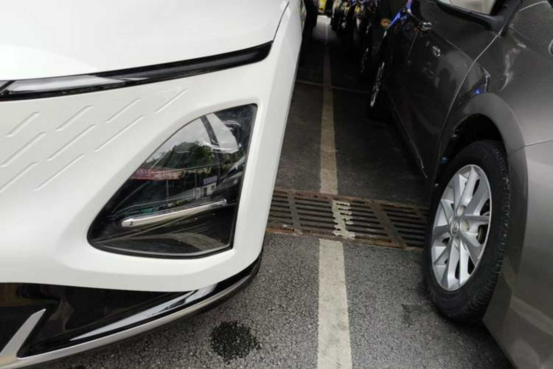 Used Wuling Xingguang 2025 70km Smart Standard Version Left Front Headlight
