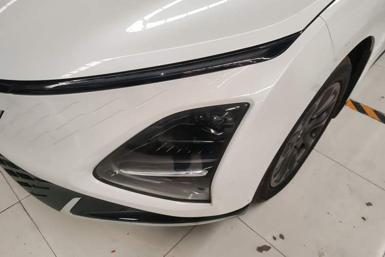 Used Wuling Xingguang 2025 70km Smart Standard Version Left Front Headlight