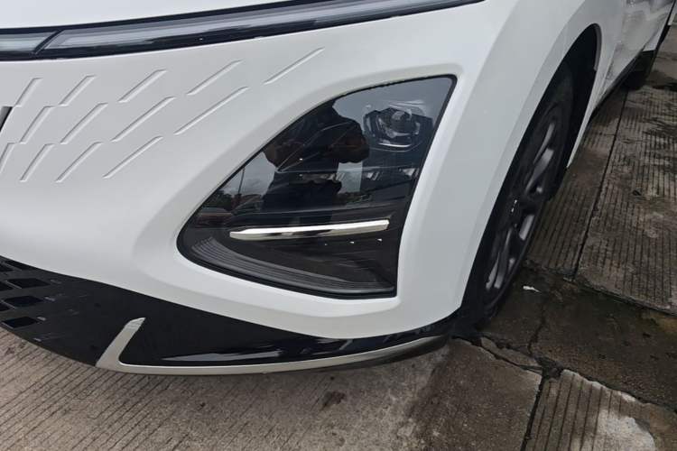 Used Wuling Xingguang 2025 70km Smart Standard Version Left Front Headlight