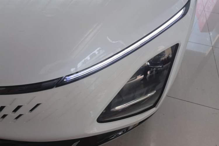 Used Wuling Xingguang 2025 70km Smart Standard Version Left Front Headlight
