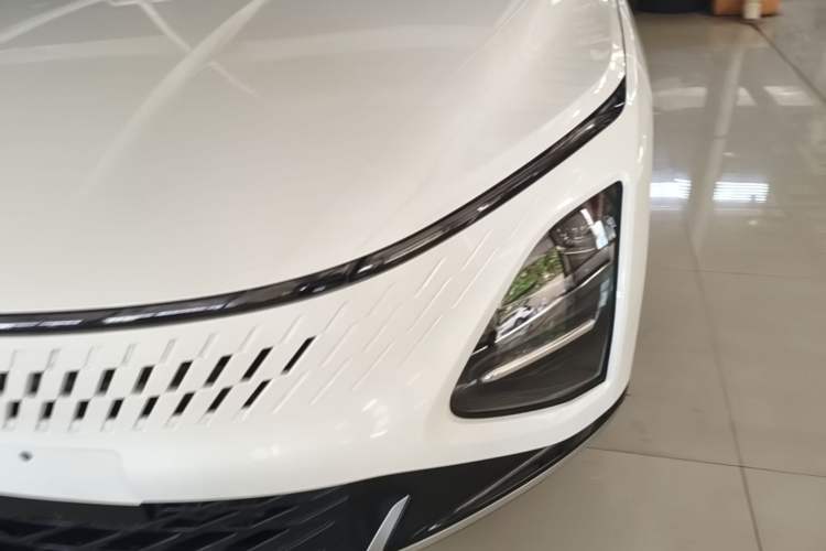 Used Wuling Xingguang 2025 70km Smart Standard Version Left Front Headlight