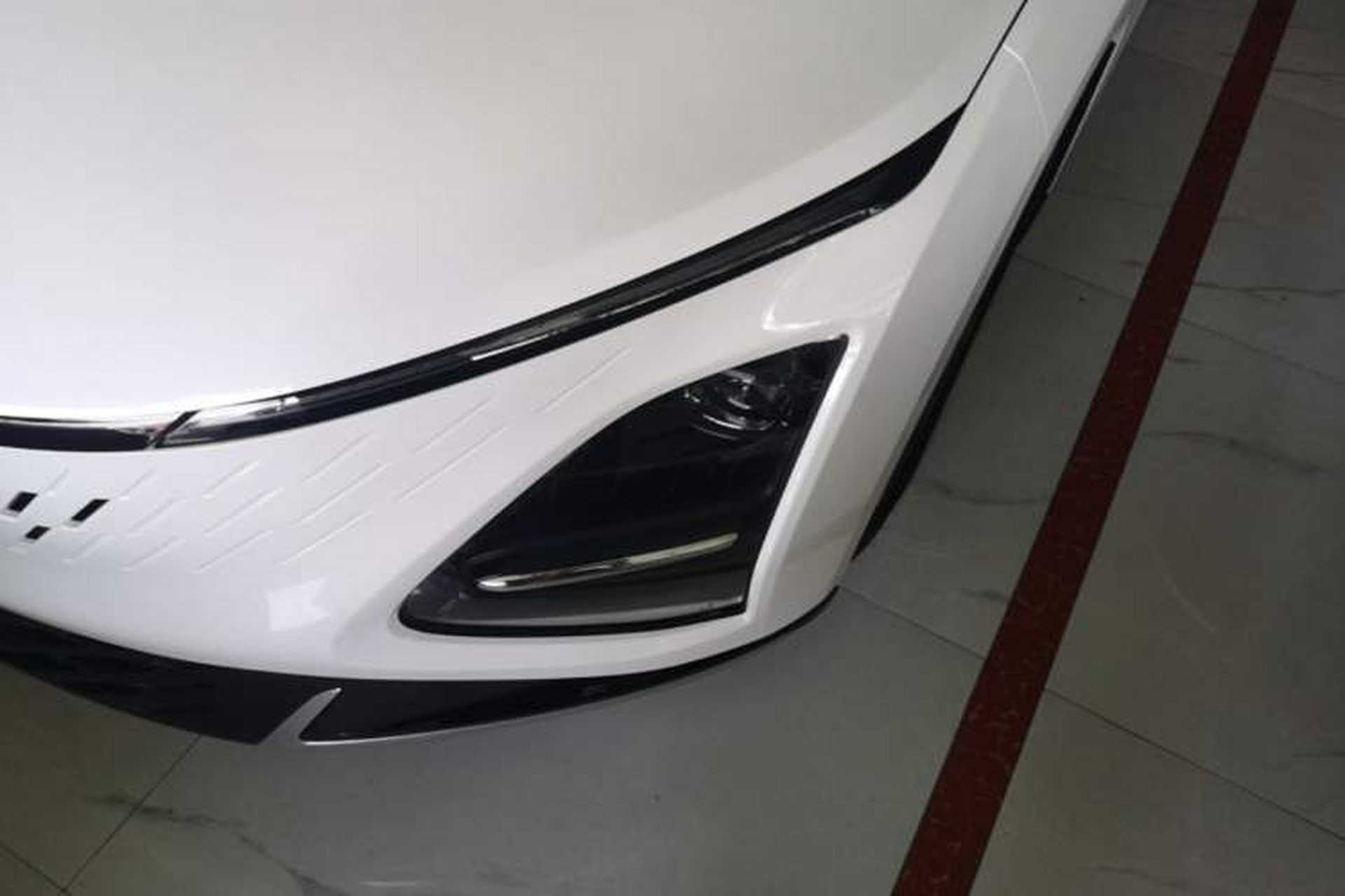 Used Wuling Xingguang 2025 70km Smart Standard Version Left Front Headlight