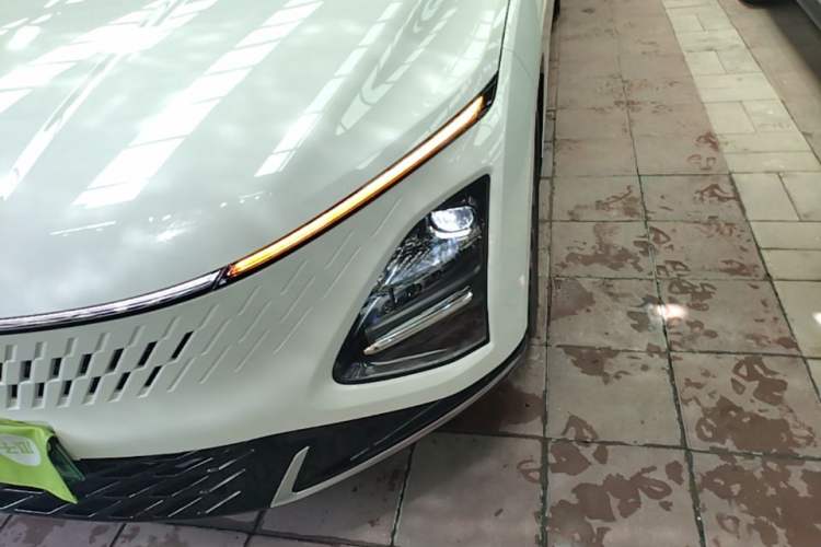 Used Wuling Xingguang 2025 70km Smart Standard Version Left Front Headlight