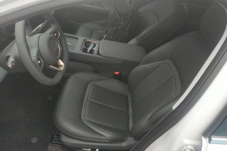 Used Wuling Xingguang 2025 150 km Smart Pilot Version Left Front Seat