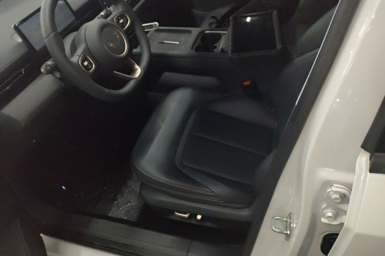 Used Wuling Xingguang 2025 70km Smart Standard Version Left Front Seat