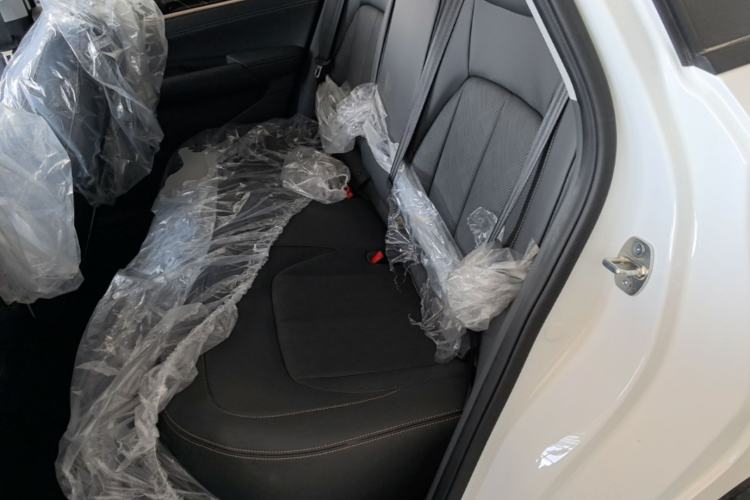 Used Wuling Xingguang 2025 70km Smart Standard Version Left Rear Seat