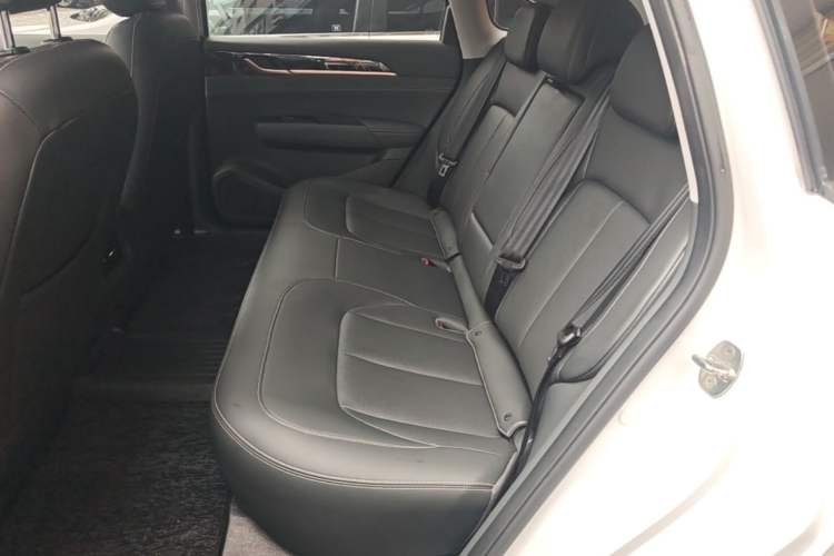 Used Wuling Xingguang 2025 70km Smart Standard Version Left Rear Seat