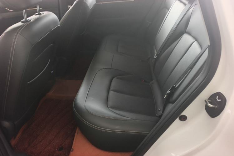Used Wuling Xingguang 2025 70km Smart Standard Version Left Rear Seat