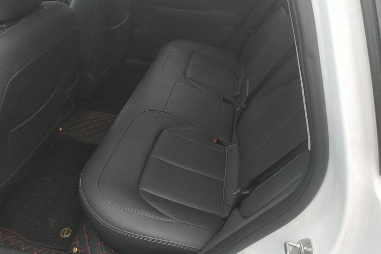 Used Wuling Xingguang 2025 150 km Smart Pilot Version Left Rear Seat