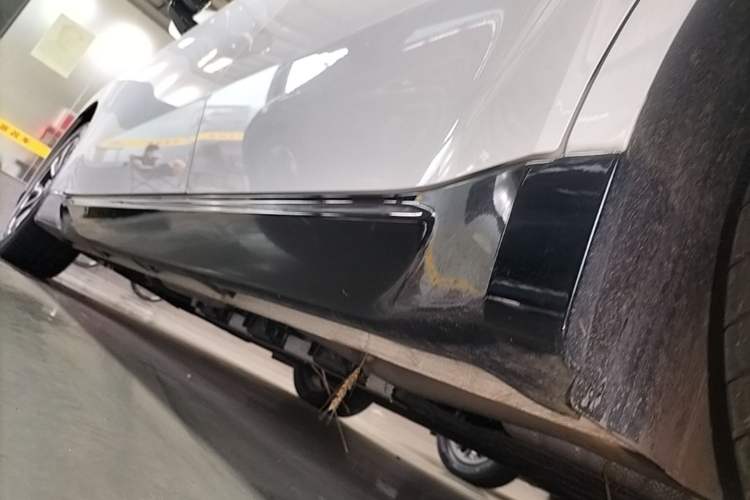 Used Wuling Xingguang 2025 70km Smart Standard Version Left Side Sill